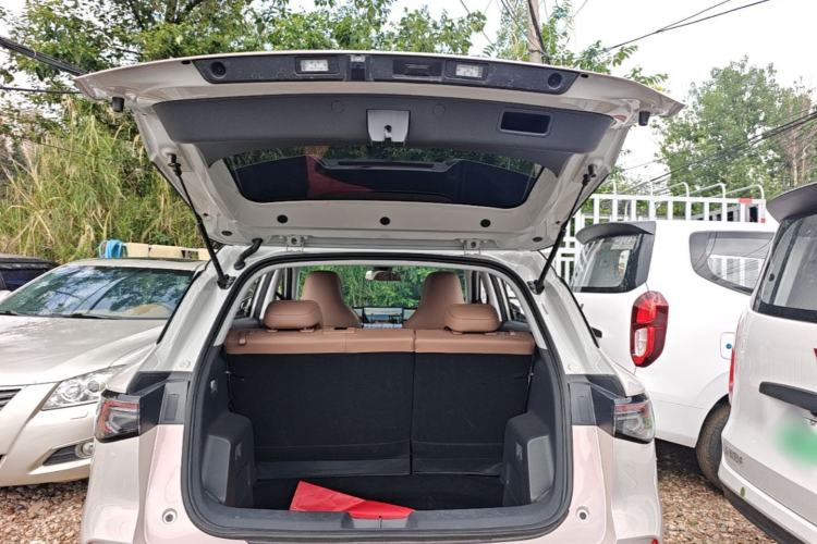 Used Wuling Bingo S 2025 Model 430km Flagship Edition Trunk
