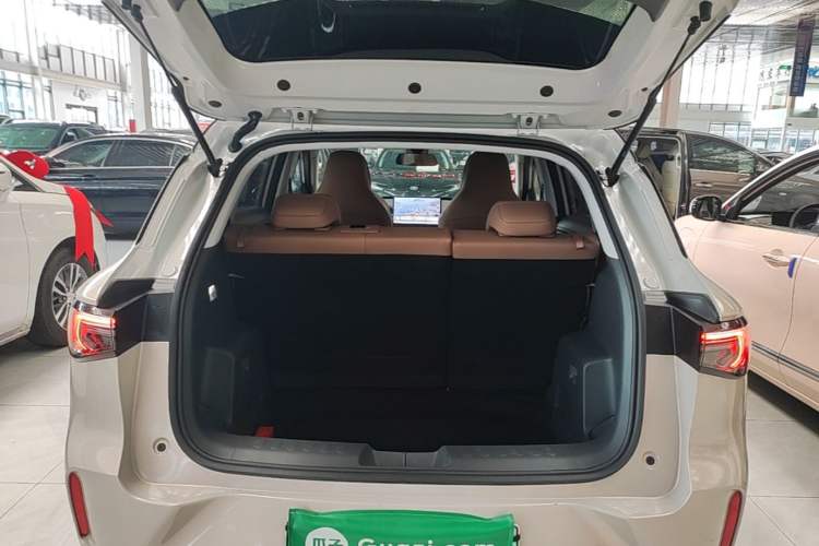 Used Wuling Bingo S 2025 Model 325km Deluxe Edition Trunk