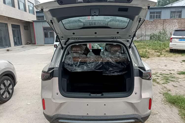 Used Wuling Bingo S 2025 Model 325km Deluxe Edition Trunk