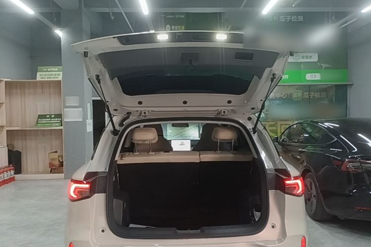 Used Wuling Bingo S 2025 Model 325km Flagship Edition Trunk