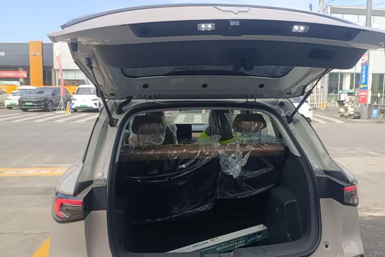 Used Wuling Bingo S 2025 Model 325km Flagship Edition Trunk
