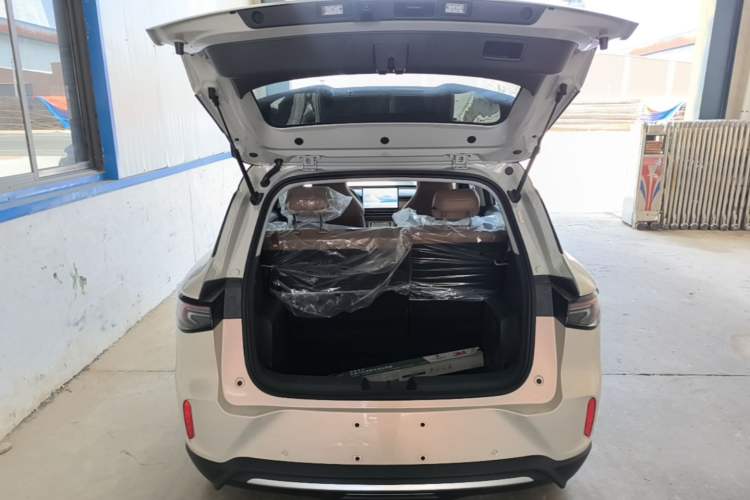 Used Wuling Bingo S 2025 Model 325km Deluxe Edition Trunk