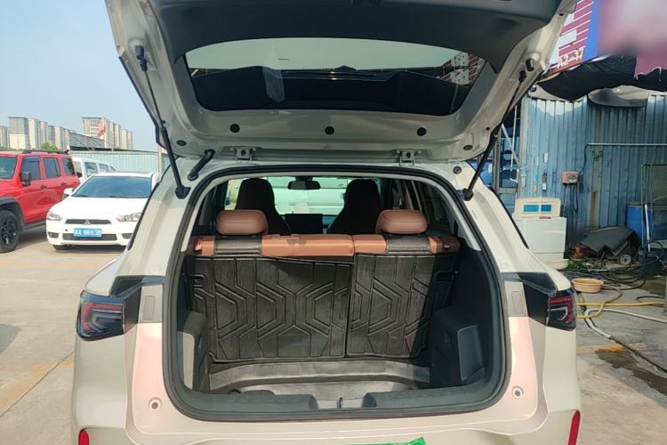 Used Wuling Bingo S 2025 Model 325km Deluxe Edition Trunk