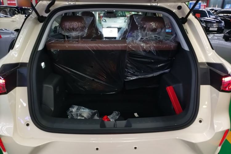 Used Wuling Bingo S 2025 Model 430km Flagship Edition Trunk