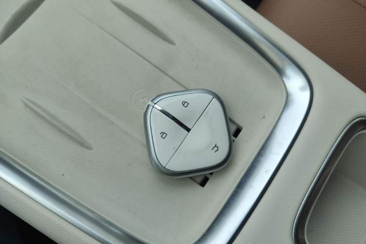 Used Wuling Bingo S 2025 Model 430km Flagship Edition Vehicle Key
