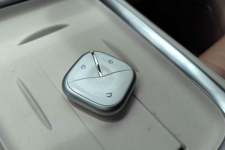 Used Wuling Bingo S 2025 Model 430km Flagship Edition Vehicle Key