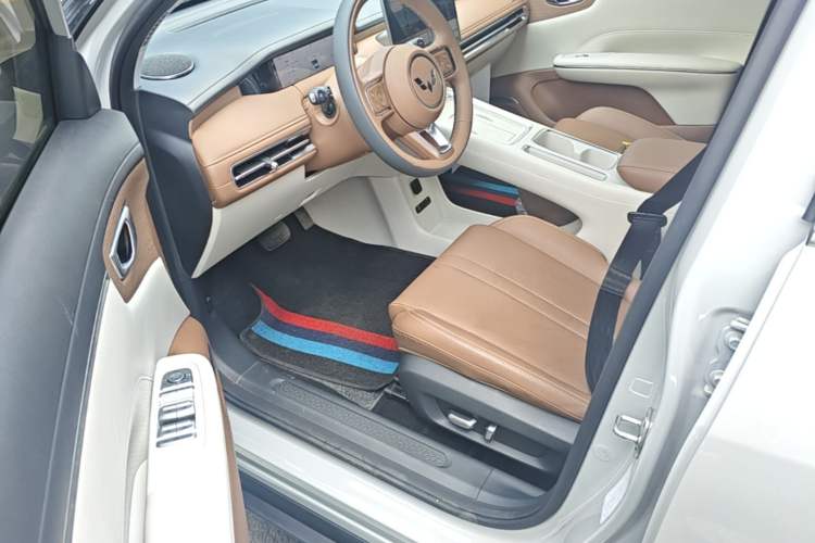 Used Wuling Bingo S 2025 Model 430km Flagship Edition Driver Seat