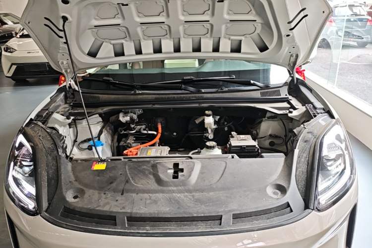 Used Wuling Bingo S 2025 Model 325km Deluxe Edition Engine Bay