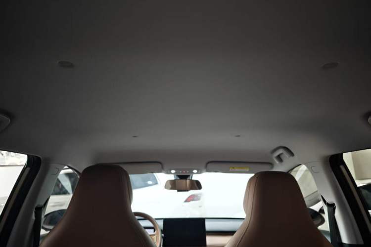 Used Wuling Bingo S 2025 Model 430km Deluxe Edition Headliner