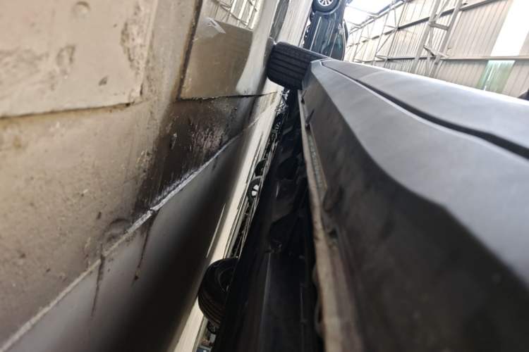 Used Wuling Bingo S 2025 Model 430km Deluxe Edition Left Side Sill