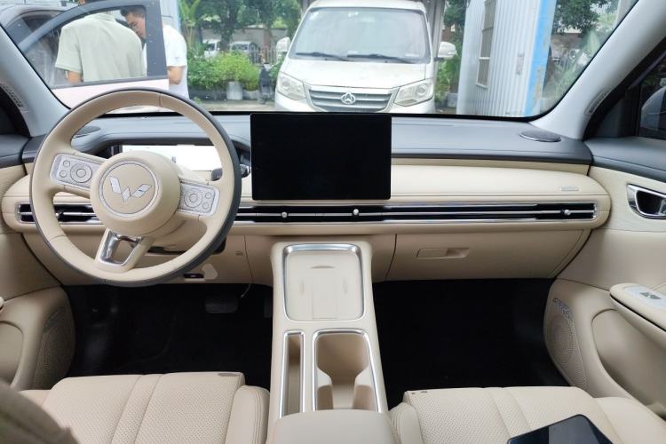 Used Wuling Bingo S 2025 Model 325km Flagship Edition Center Console