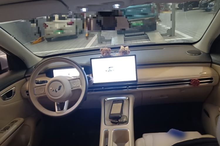 Used Wuling Bingo S 2025 Model 430km Flagship Edition Center Console