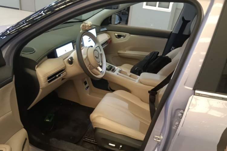 Used Wuling Bingo S 2025 Model 430km Flagship Edition Driver Seat