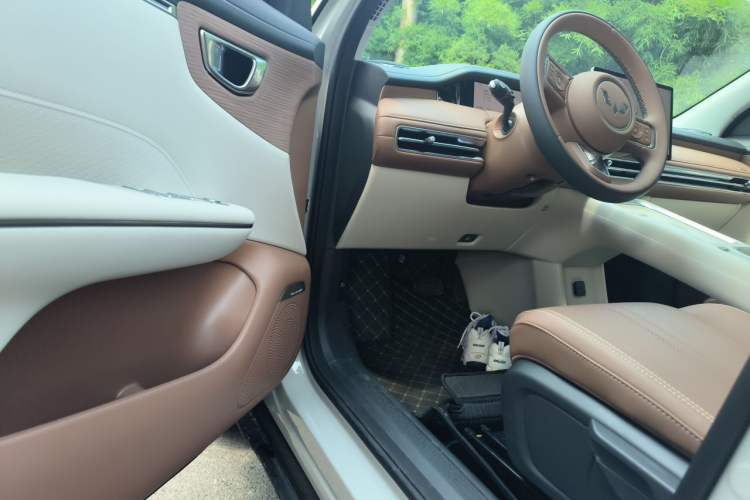 Used Wuling Bingo S 2025 Model 430km Deluxe Edition Driver Seat
