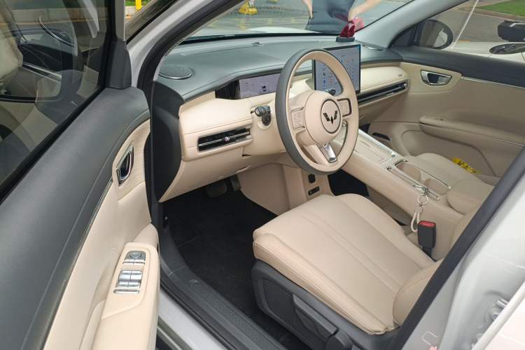 Used Wuling Bingo S 2025 Model 325km Deluxe Edition Driver Seat