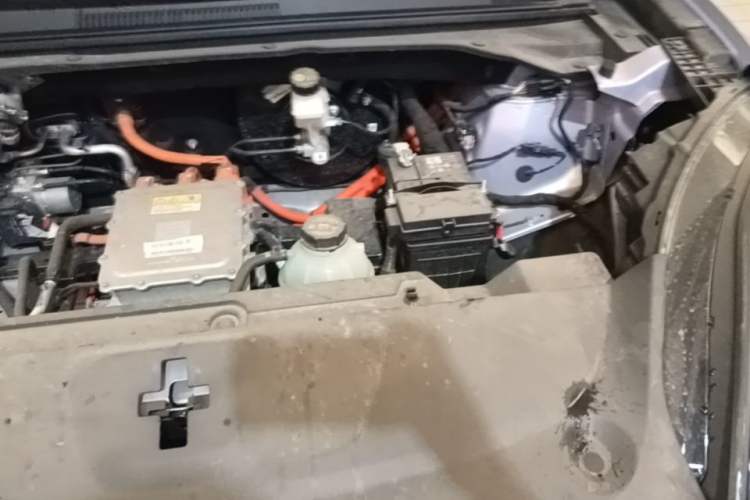 Used Wuling Bingo S 2025 Model 430km Flagship Edition Engine Bay Left