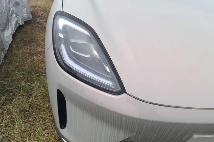 Used Wuling Bingo S 2025 Model 325km Flagship Edition Exterior 3