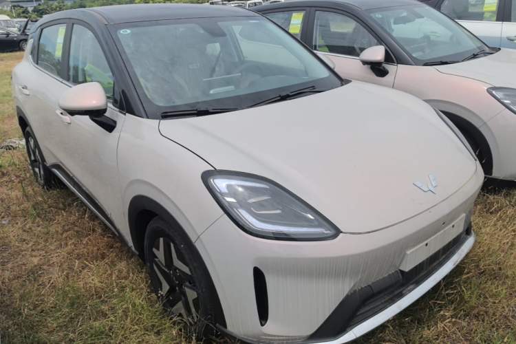 Used Wuling Bingo S 2025 Model 325km Flagship Edition Front Right 45 Deg