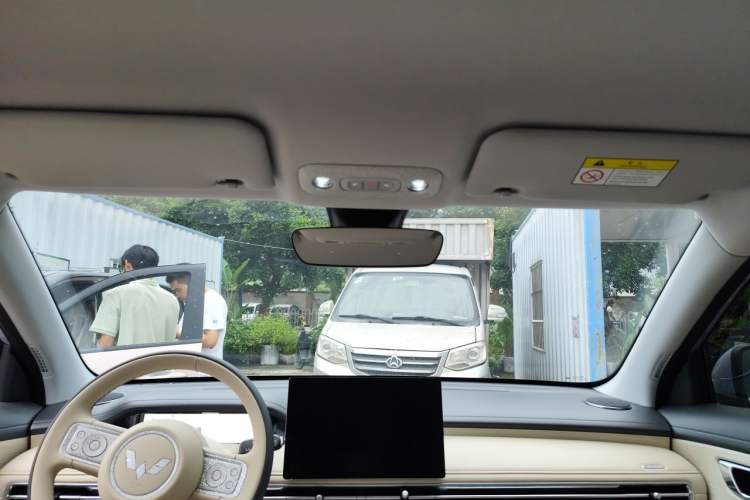 Used Wuling Bingo S 2025 Model 325km Flagship Edition Headliner
