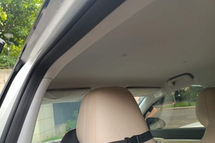 Used Wuling Bingo S 2025 Model 325km Deluxe Edition Headliner