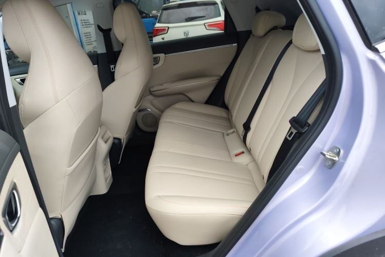 Used Wuling Bingo S 2025 Model 325km Flagship Edition Left Rear Seat