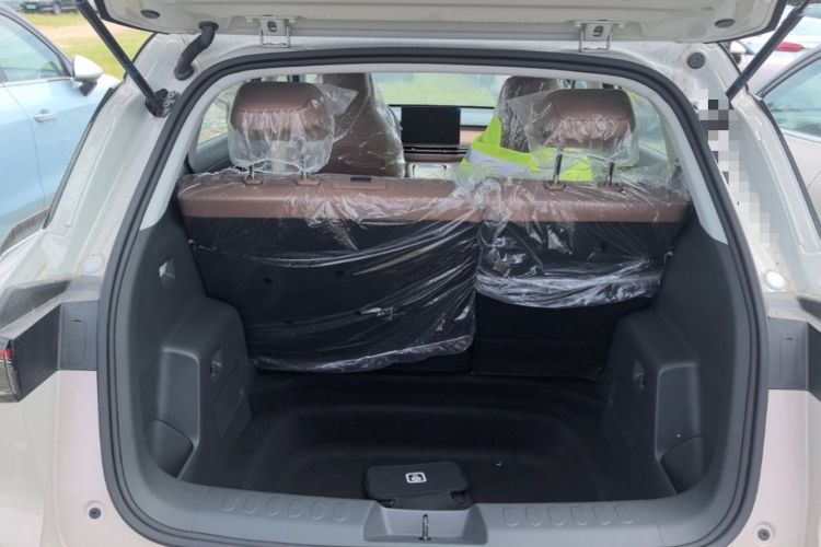 Used Wuling Bingo S 2025 Model 325km Flagship Edition Trunk