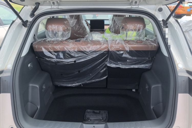Used Wuling Bingo S 2025 Model 325km Flagship Edition Trunk
