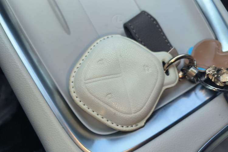 Used Wuling Bingo S 2025 Model 430km Deluxe Edition Vehicle Key