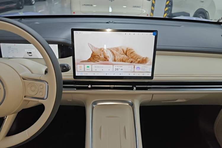 Used Wuling Bingo S 2025 Model 325km Deluxe Edition Audio And AC Panel