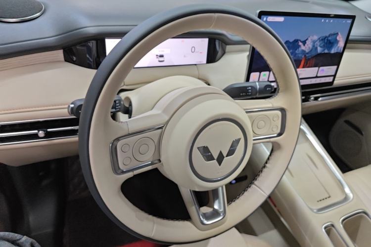 Used Wuling Bingo S 2025 Model 430km Flagship Edition Center Console