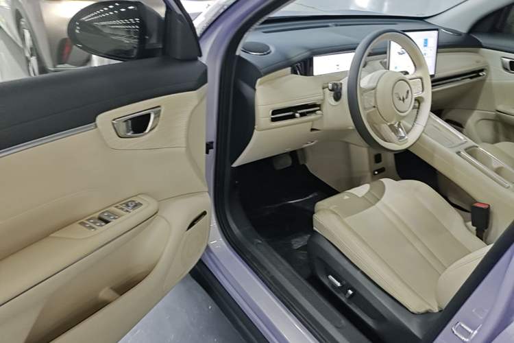 Used Wuling Bingo S 2025 Model 430km Flagship Edition Driver Seat