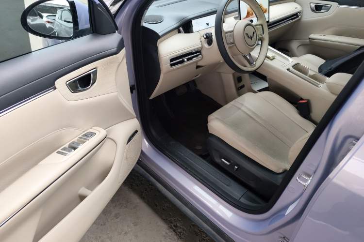 Used Wuling Bingo S 2025 Model 430km Flagship Edition Driver Seat