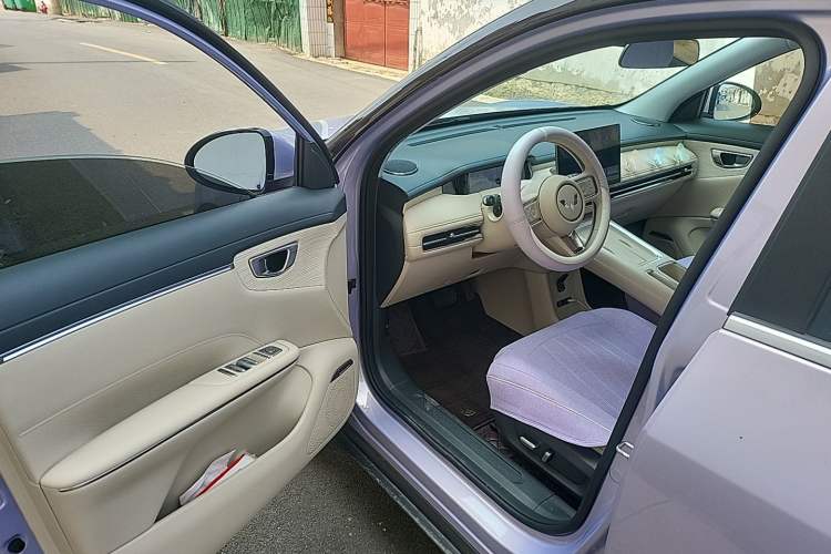 Used Wuling Bingo S 2025 Model 430km Flagship Edition Driver Seat
