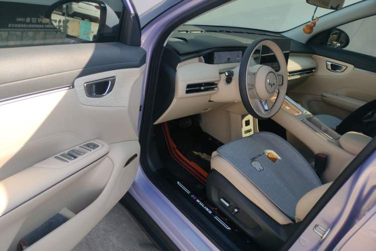 Used Wuling Bingo S 2025 Model 430km Flagship Edition Driver Seat