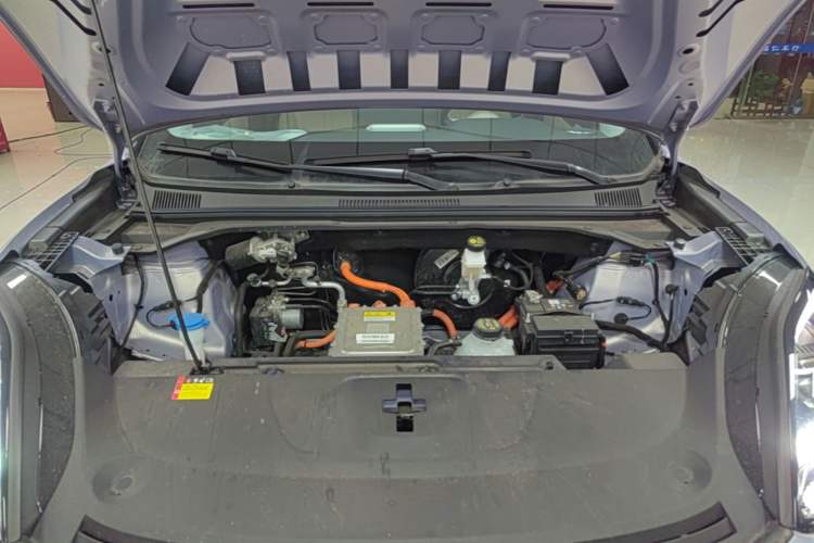 Used Wuling Bingo S 2025 Model 430km Deluxe Edition Engine Bay