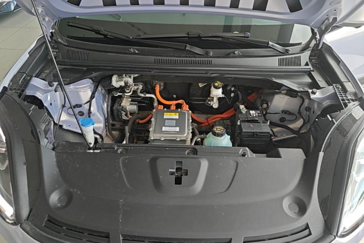 Used Wuling Bingo S 2025 Model 430km Flagship Edition Engine Bay