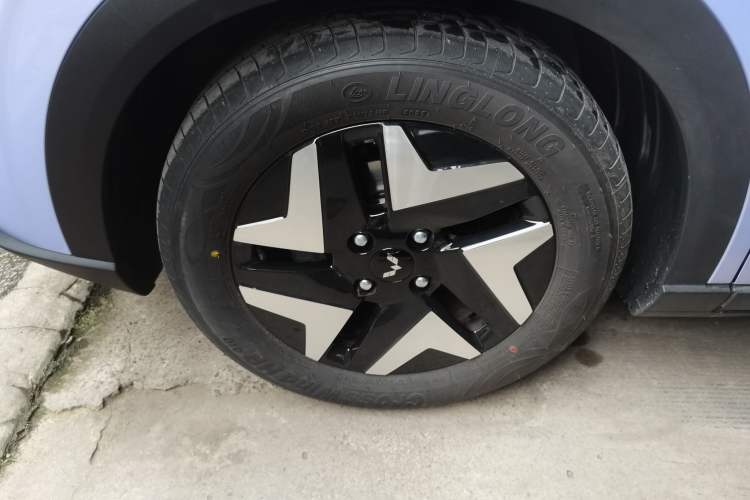 Used Wuling Bingo S 2025 Model 325km Flagship Edition Exterior 2