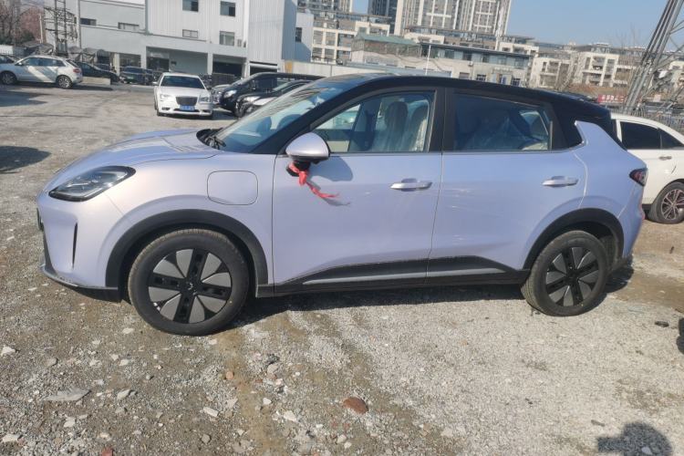 Used Wuling Bingo S 2025 Model 430km Deluxe Edition Exterior 3