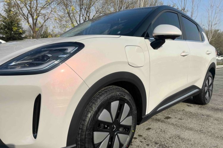 Used Wuling Bingo S 2025 Model 325km Deluxe Edition Exterior 5
