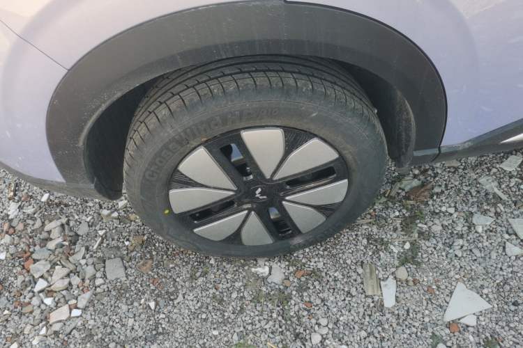 Used Wuling Bingo S 2025 Model 430km Deluxe Edition Exterior 8