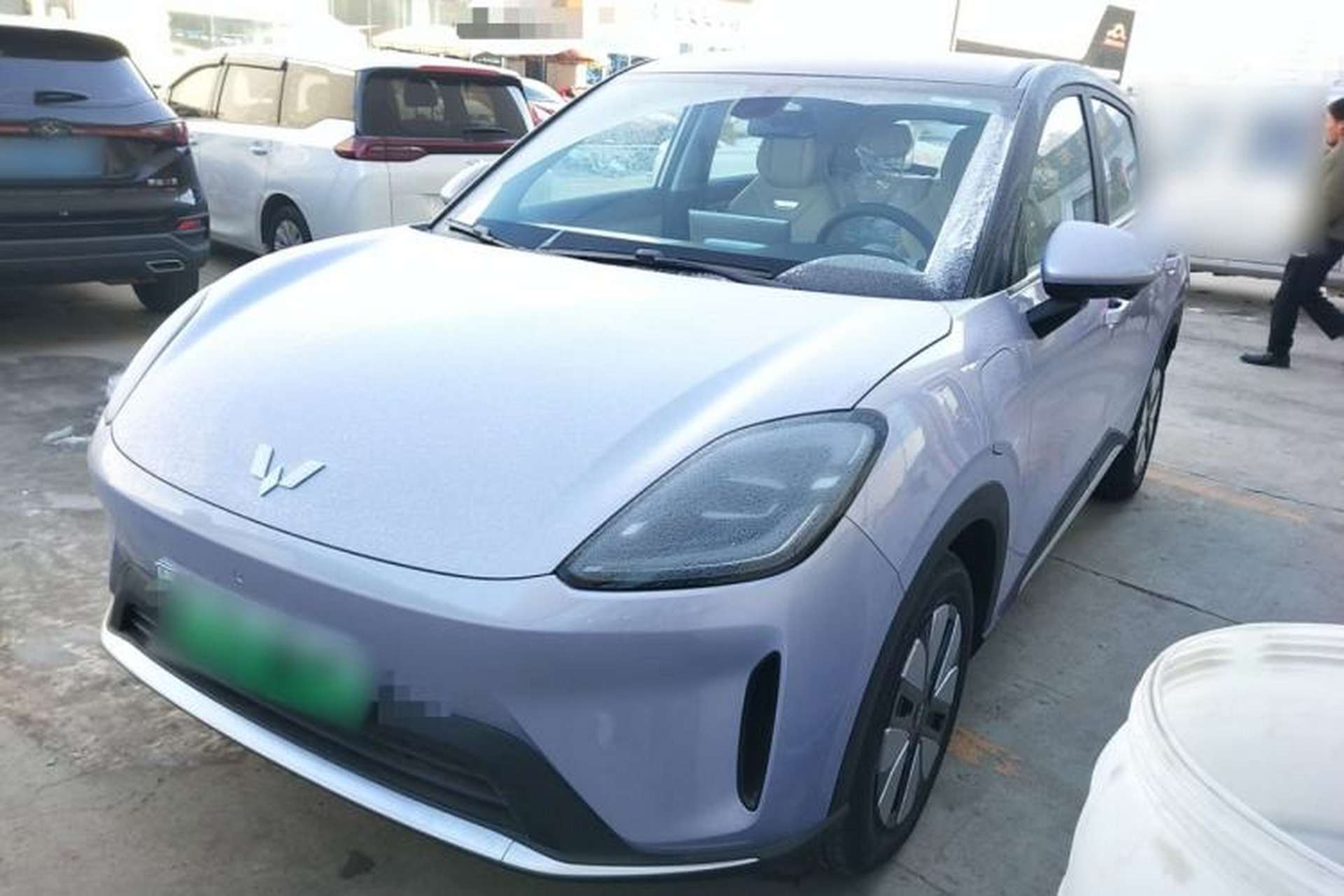 Used Wuling Bingo S 2025 Model 325km Deluxe Edition Front Left 45 Deg