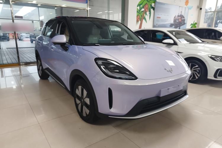 Used Wuling Bingo S 2025 Model 325km Deluxe Edition Front Right 45 Deg