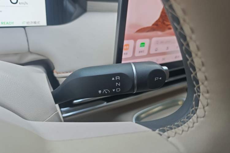 Used Wuling Bingo S 2025 Model 430km Flagship Edition Gear Lever