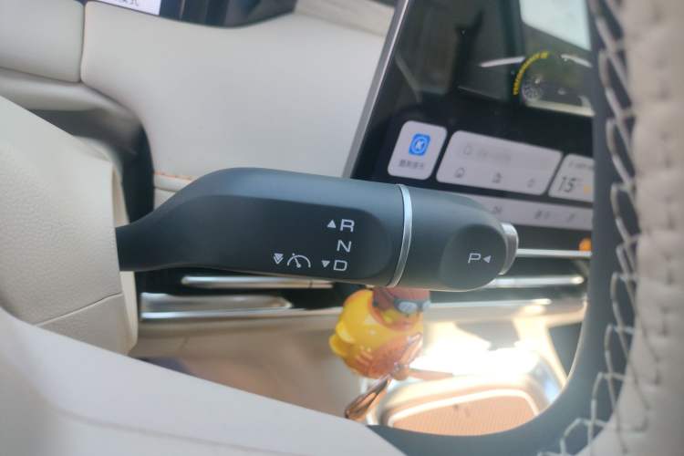 Used Wuling Bingo S 2025 Model 430km Flagship Edition Gear Lever