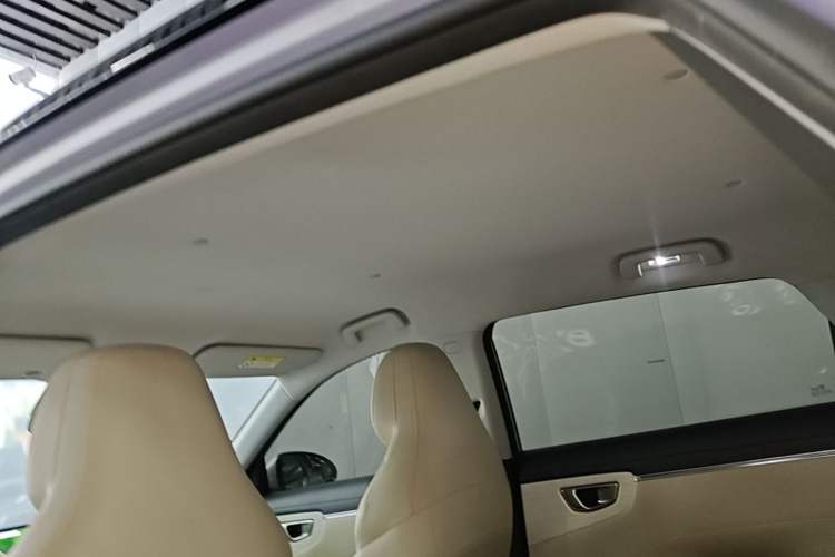Used Wuling Bingo S 2025 Model 430km Flagship Edition Headliner