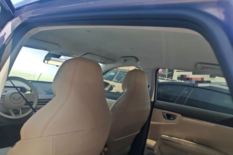 Used Wuling Bingo S 2025 Model 325km Deluxe Edition Headliner