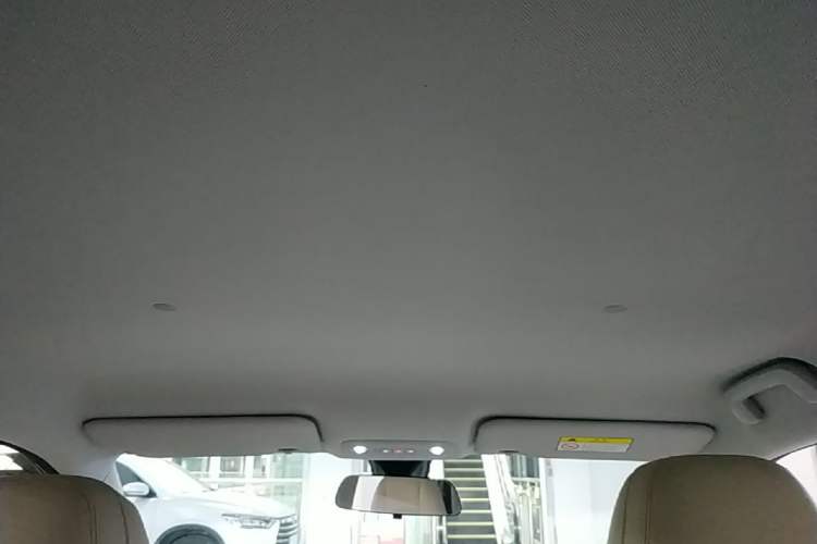 Used Wuling Bingo S 2025 Model 325km Flagship Edition Headliner