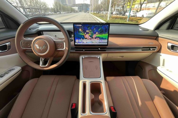 Used Wuling Bingo S 2025 Model 325km Deluxe Edition Interior 1