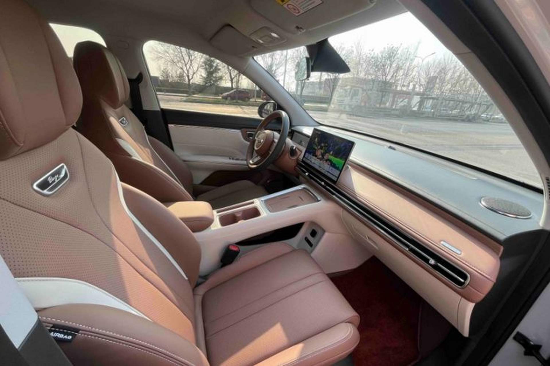 Used Wuling Bingo S 2025 Model 325km Deluxe Edition Interior 13