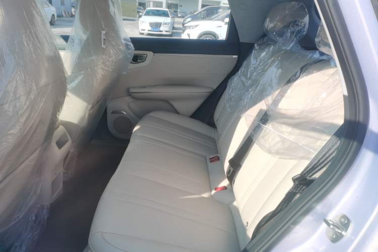 Used Wuling Bingo S 2025 Model 430km Deluxe Edition Interior 4